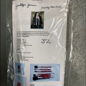 Jacklyn Zeman 8 brushes in a ring